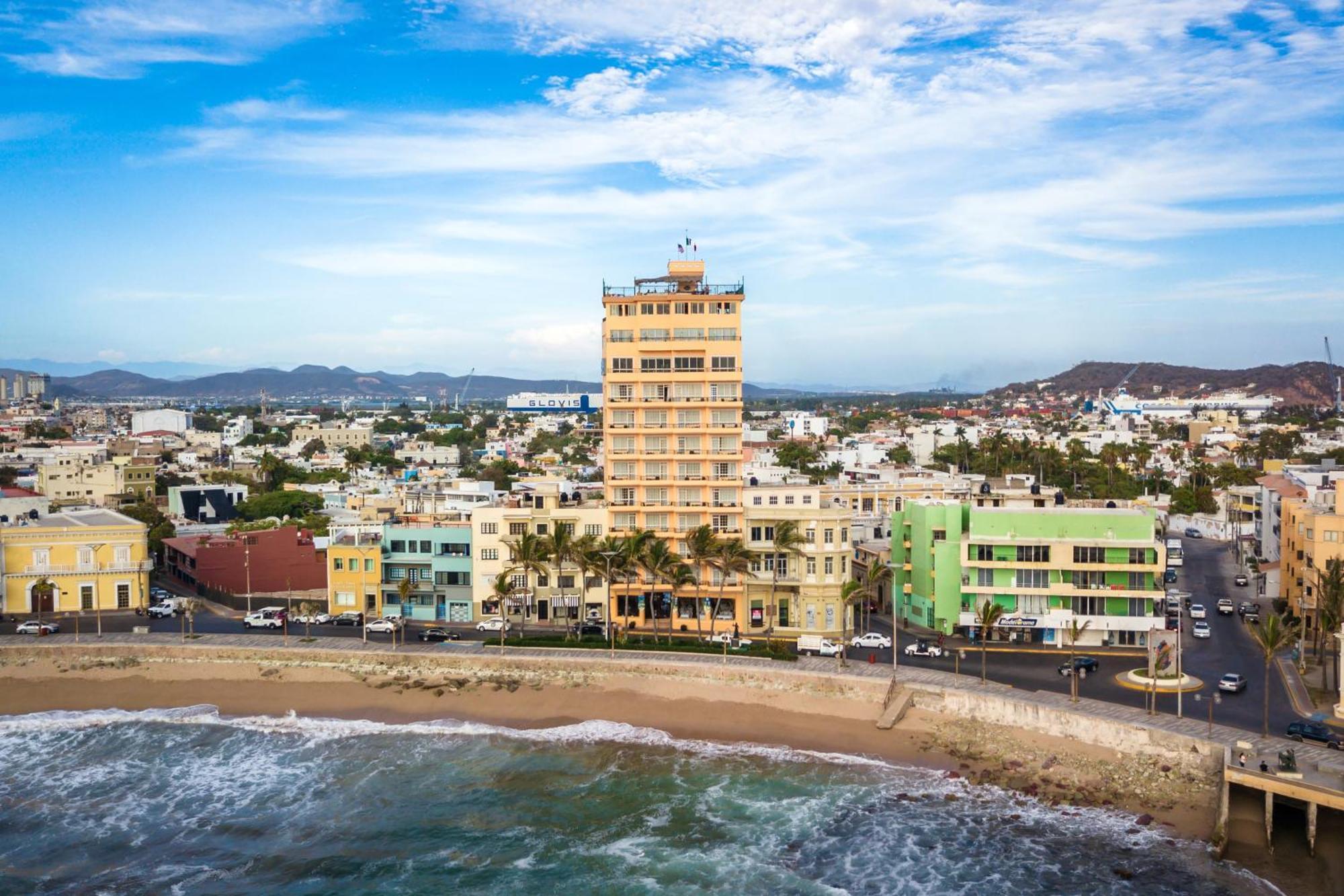 Best Western Posada Freeman Hotel Mazatlan Exterior photo